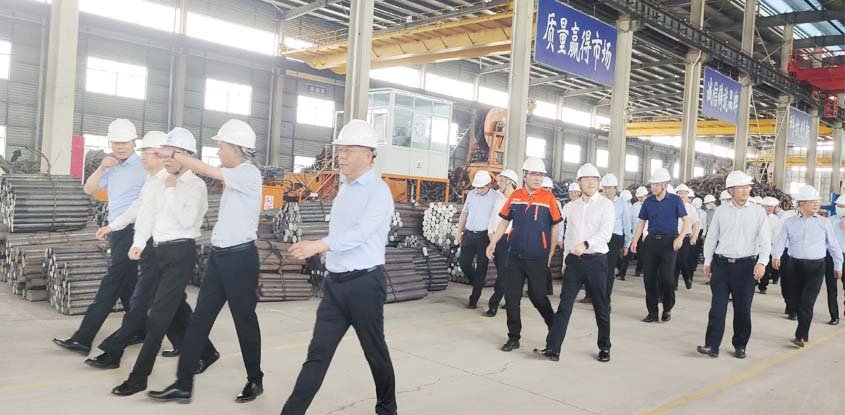 泰兴市委副书记，代市长刘文荣一行调研中运锚链（江苏）有限公司